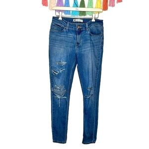 Levi’s High Waisted Medium Wash Blue Ripped Distressed Skinny Jeans Size 30